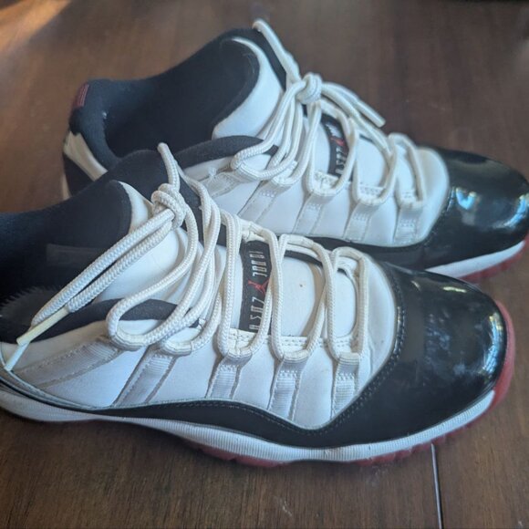 Nike Air Jordan Size US 7Y, UK 6, EU 39 Retro Low Concord-Bred AV2187-160, Laces - Picture 5 of 11